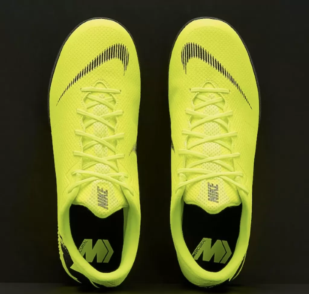 Футзалки Nike Mercurial Vapor XII Academy Indoor